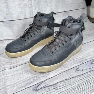 Nike SF Air Force 1 Mid Dark Grey size 12 M